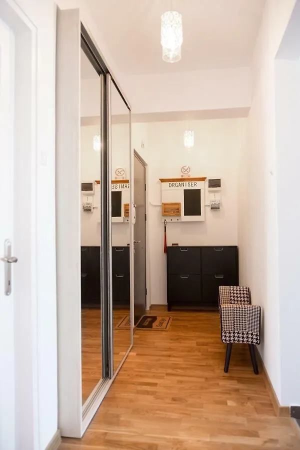Central Luxury Flat With Terrace - Adela Accommodation - Ideal For Long Stays Bukareszt